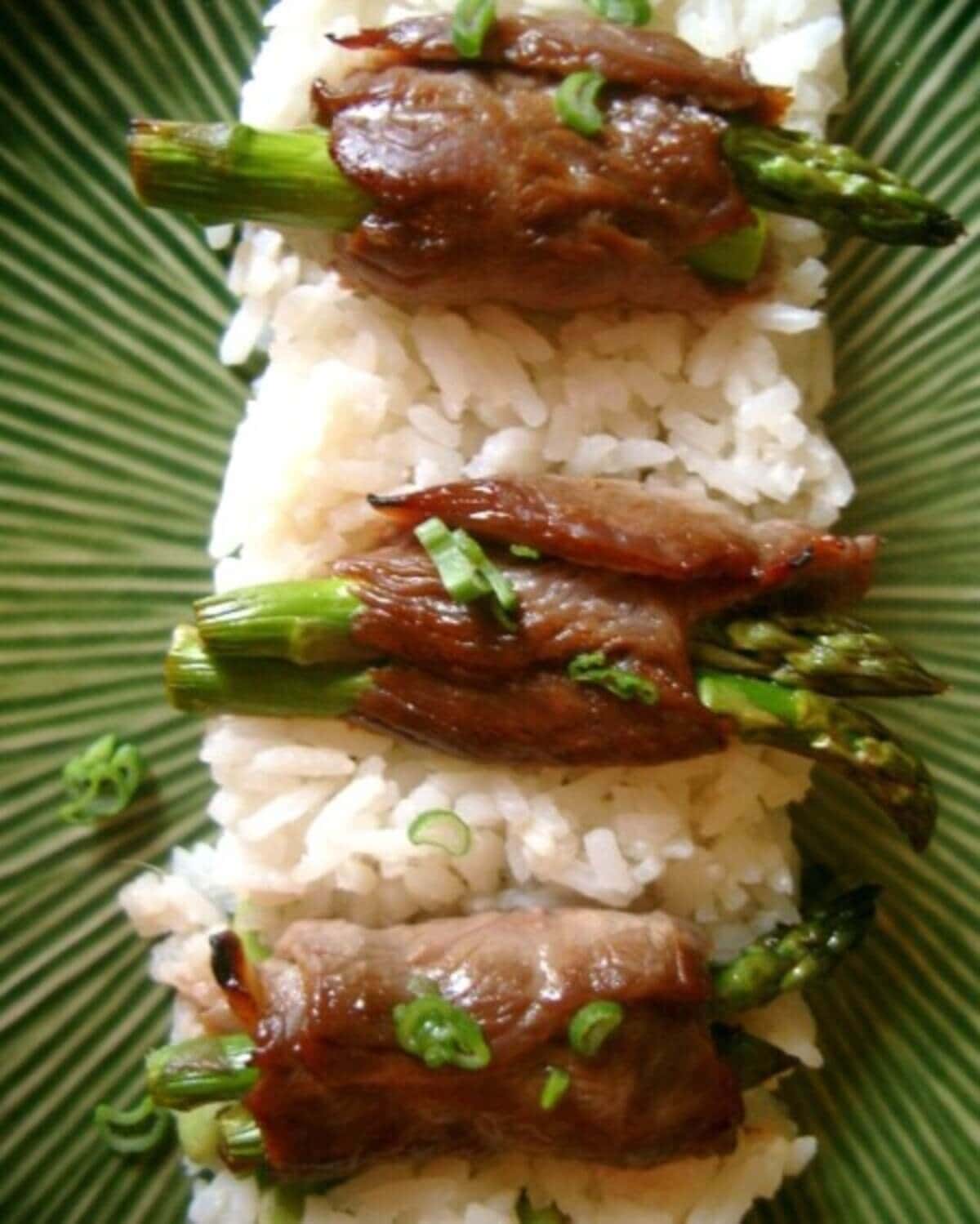 Beef Negamaki Rolls with Asparagus and Scallions