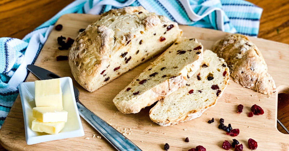 Irish soda bread with slices