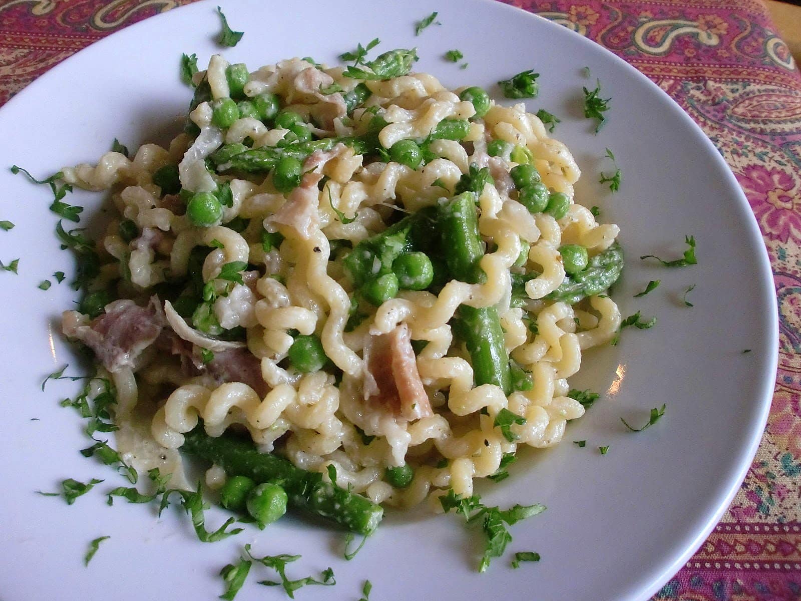Pasta with Goat Cheese, Prosciutto, Asparagus and Peas