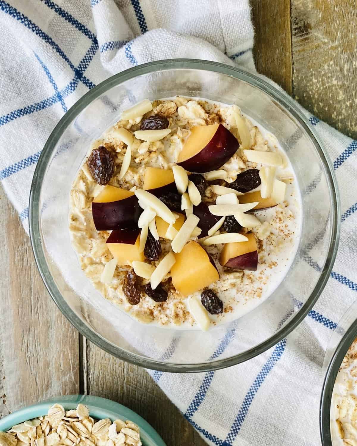 overnight oats with plums raisins and almonds