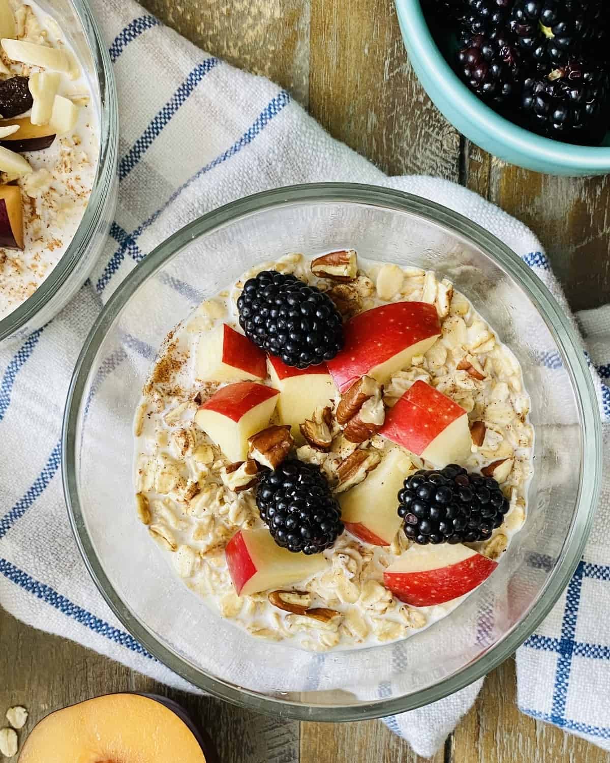 Easy Overnight Oats (Simple Base Recipe + 10 Flavors)