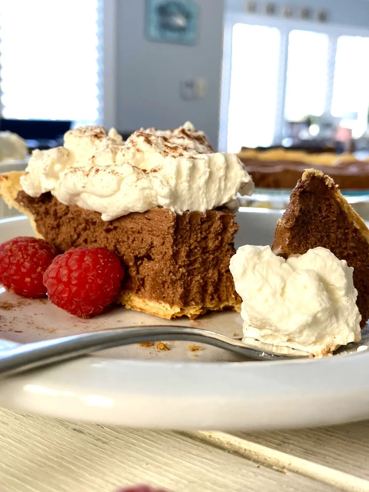 French Silk Pie Recipe (Copycat Bakers Square)
