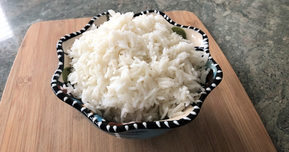 bowl of cooked fluffy rice