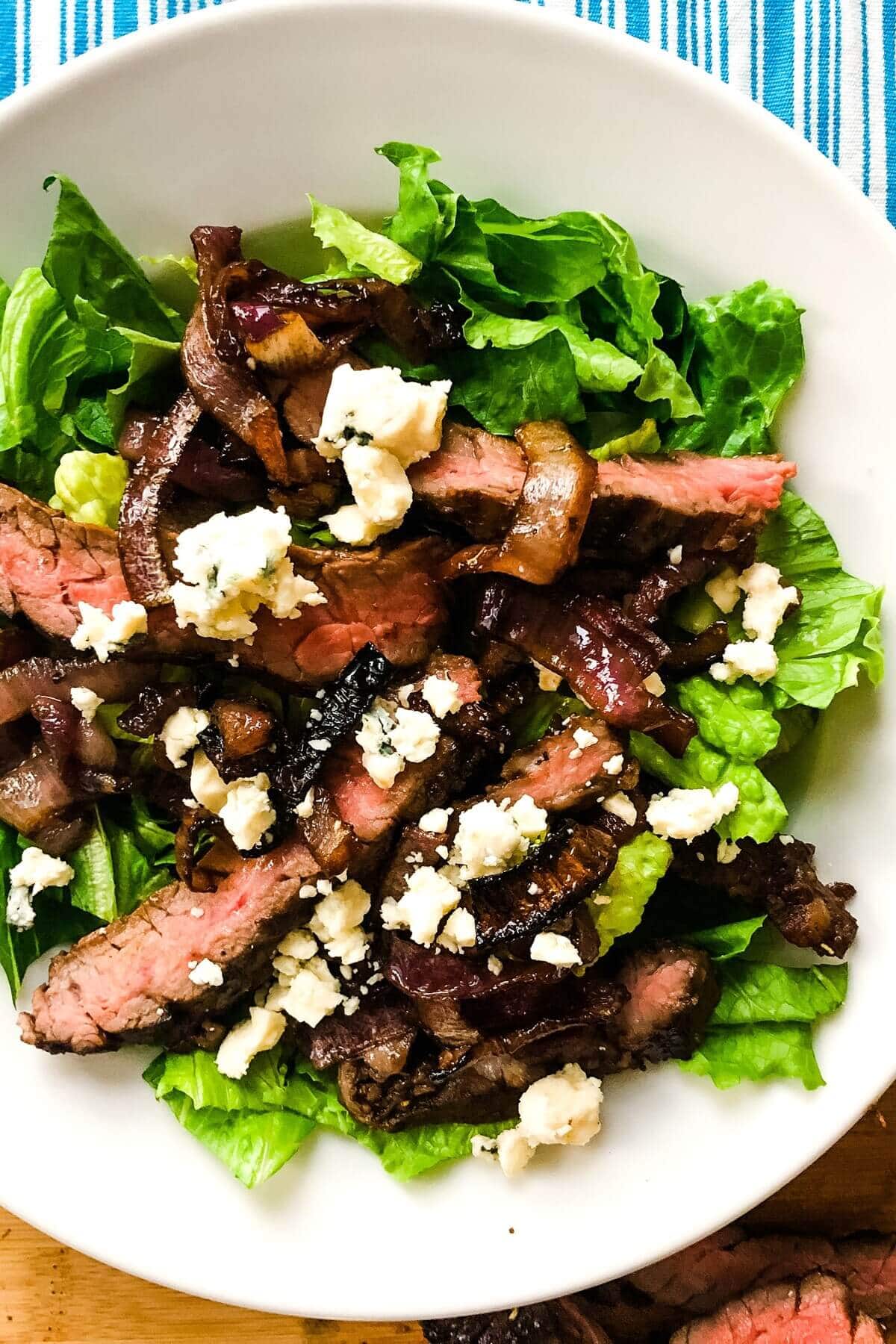 Balsamic Herb Steak Salad with Blue Cheese