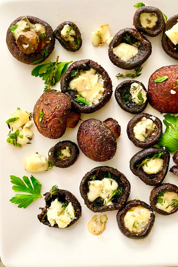 baked mushrooms with fresh herbs