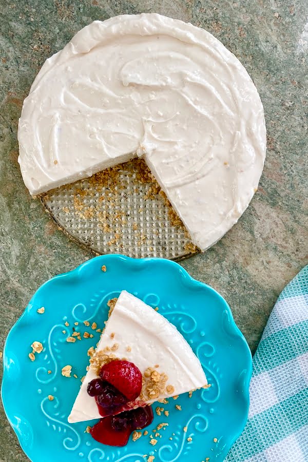 no bake cheesecake with 2 slices cut out