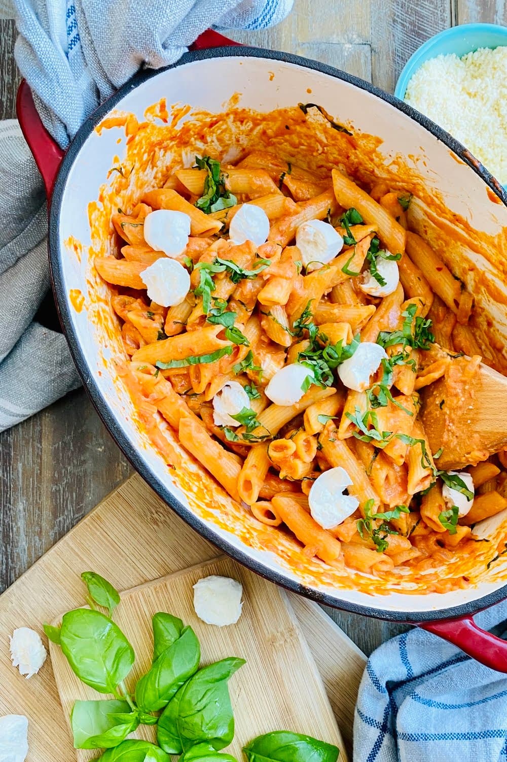 Noodles with with fresh basil and mozzarella.