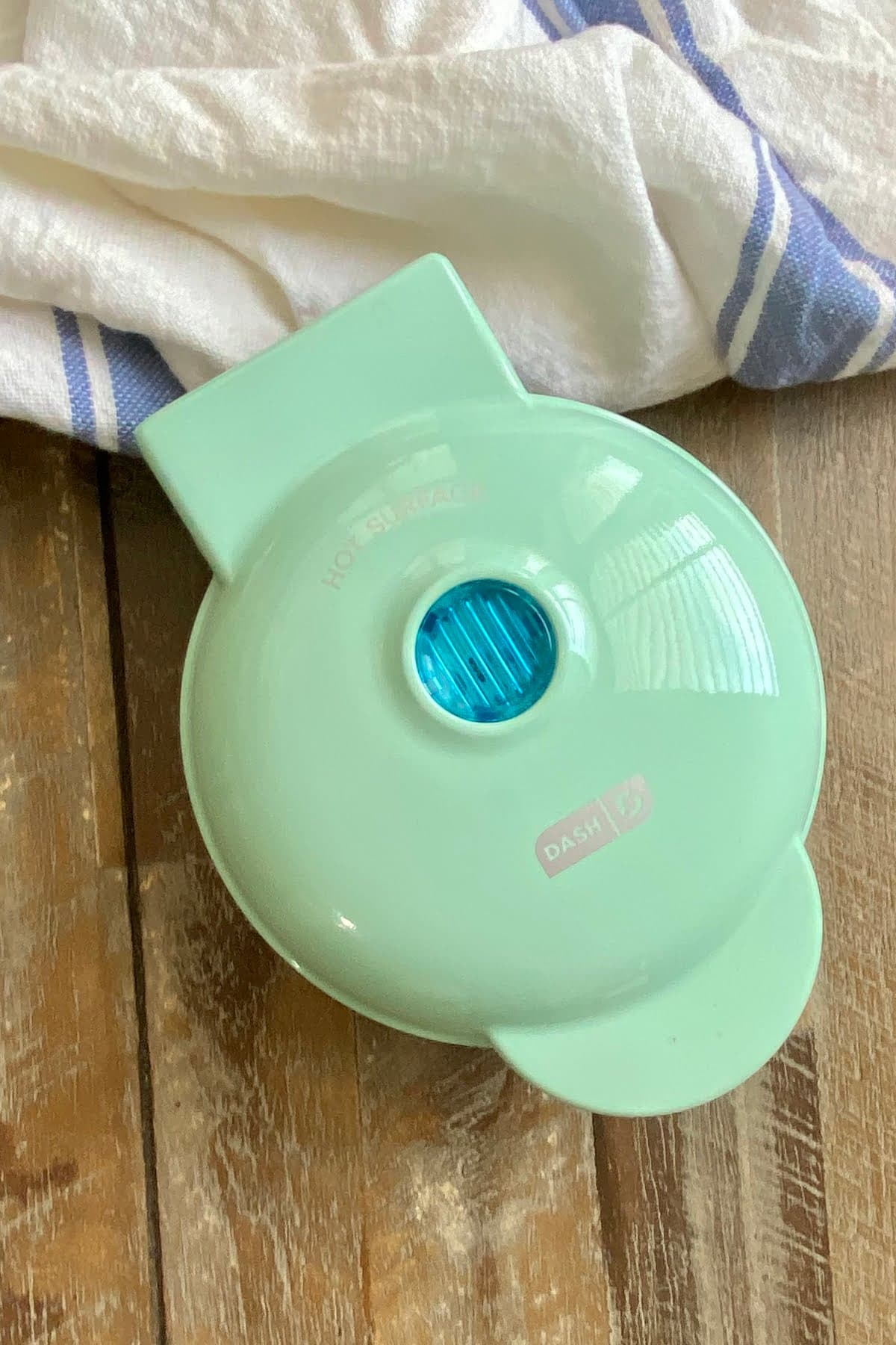 mini waffle maker