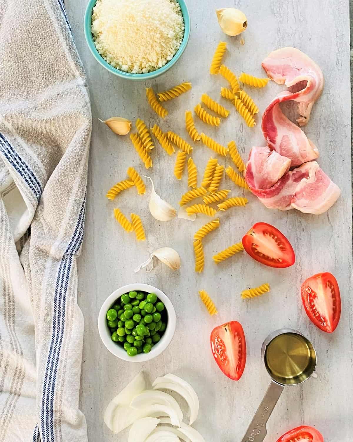 bacon, pasta, tomatoes, peas, white wine, Parmesan