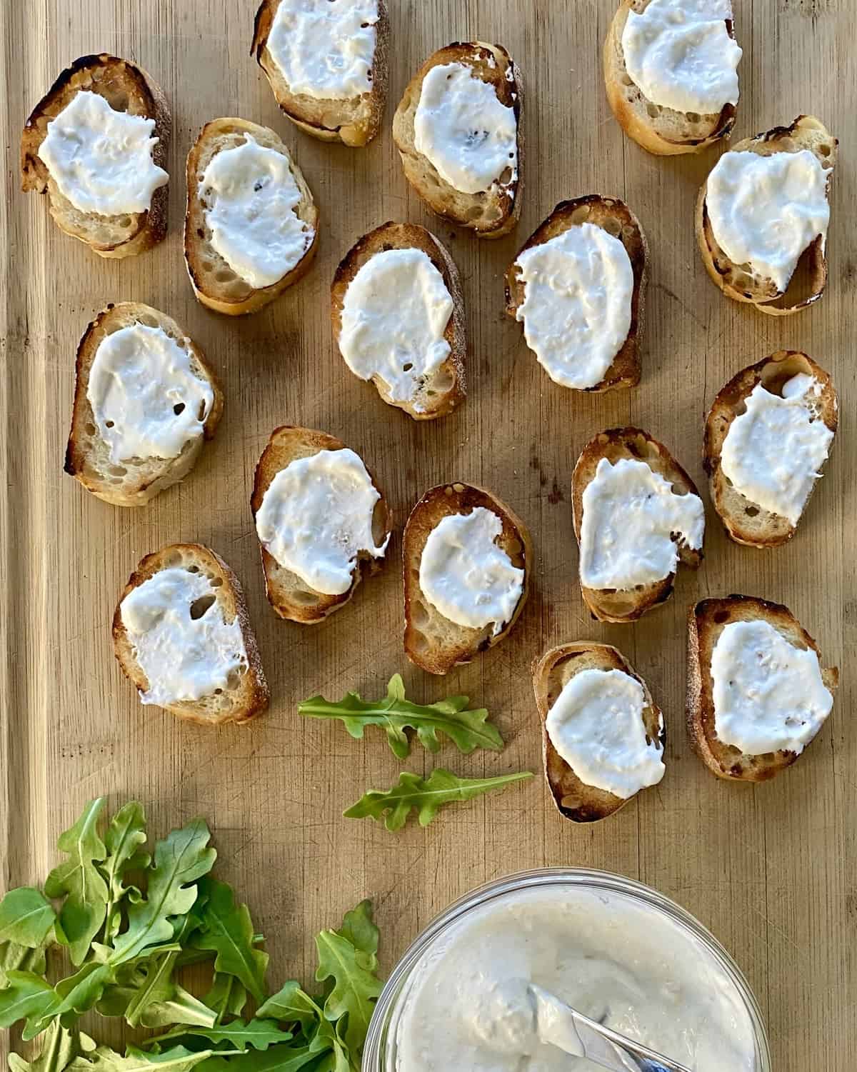 crostini topped with horseradish cream