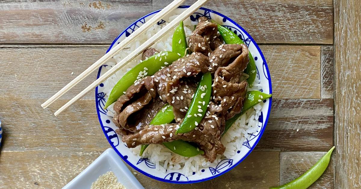 beef stir fry recipe in bowl