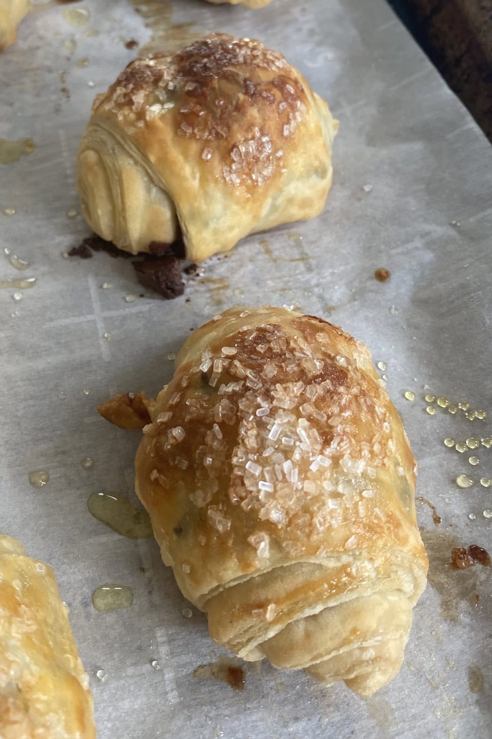 2 chocolate puff pastry rolls