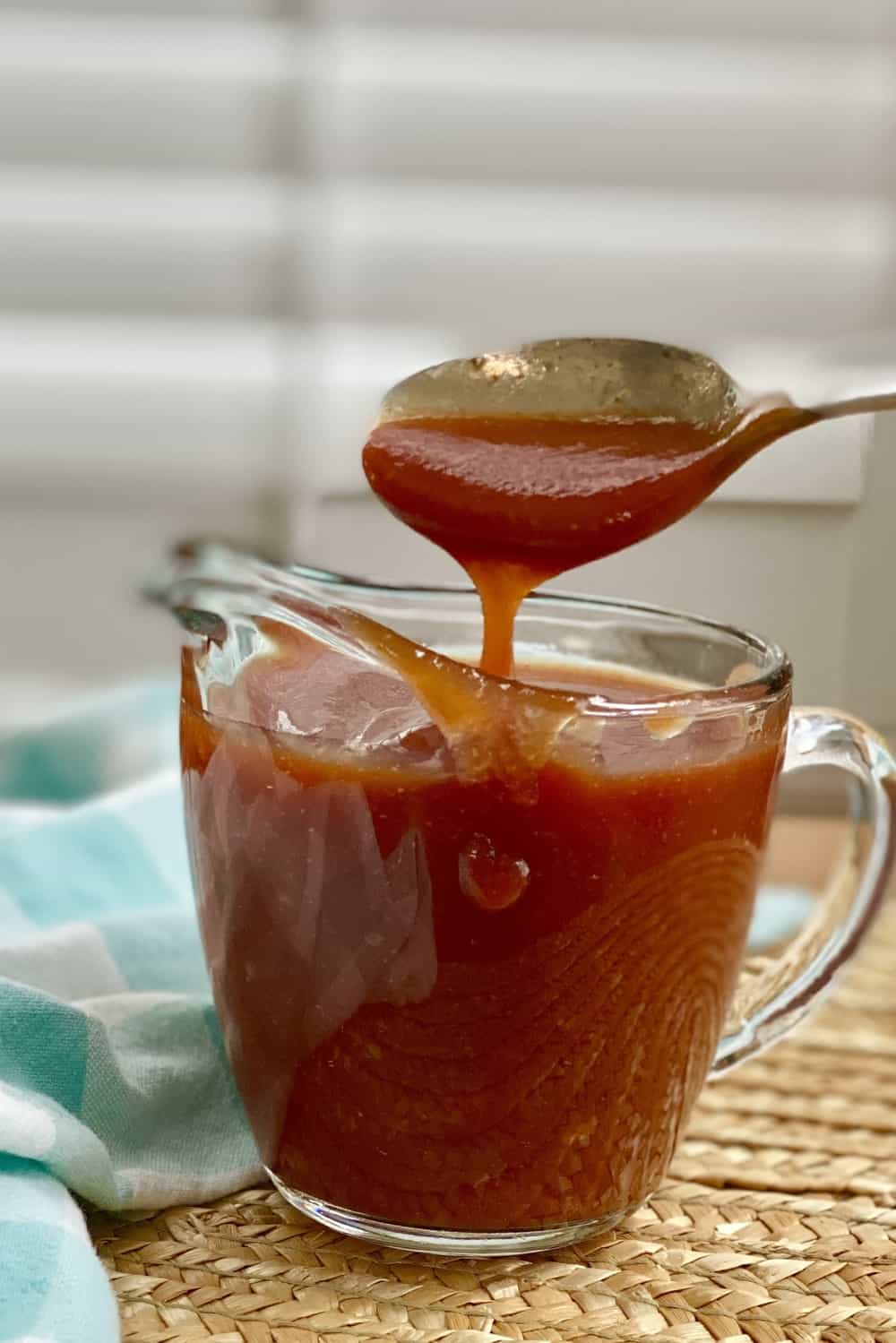 Simple BBQ Sauce Recipe (Quick and with Ketchup)