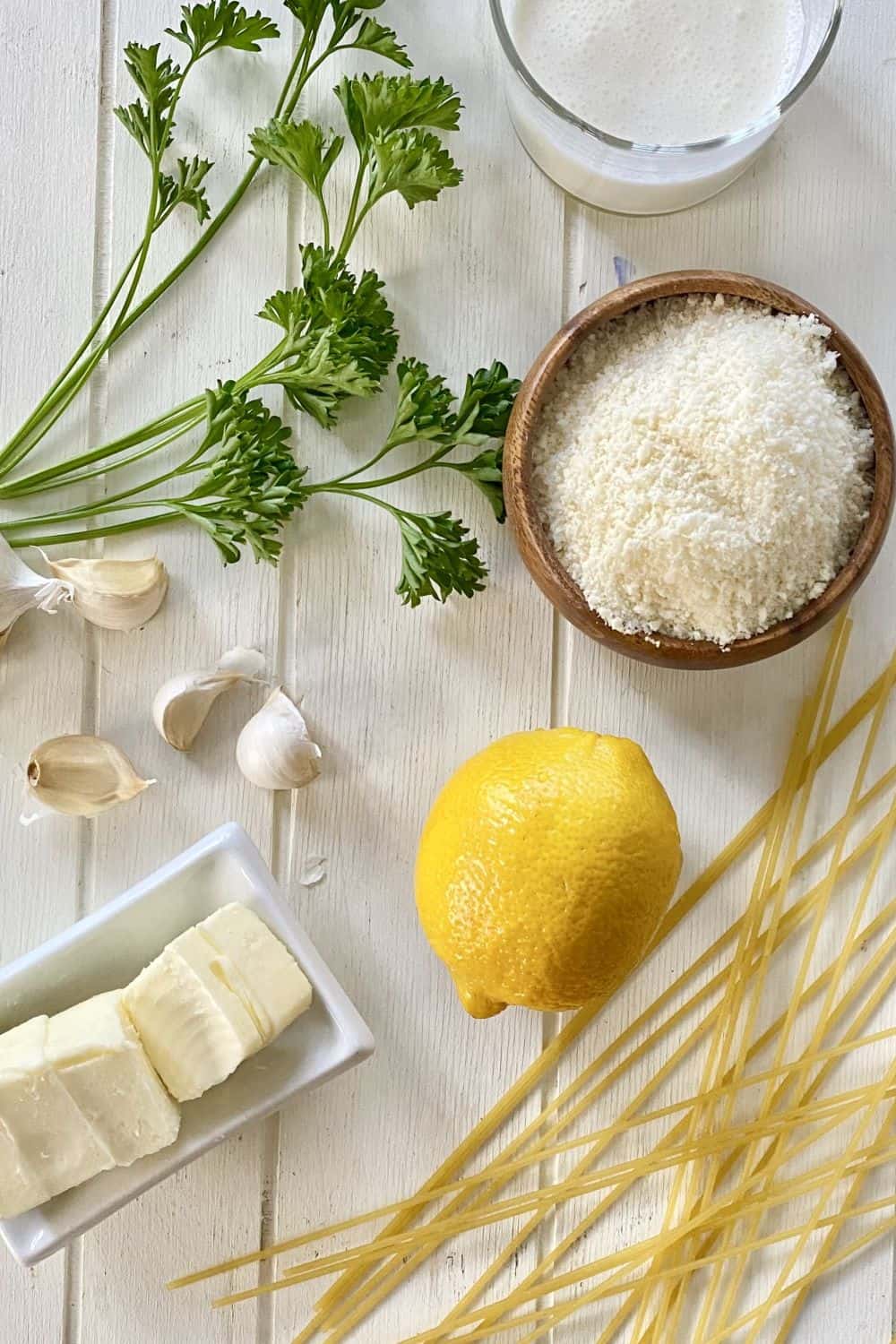 spaghetti, garlic, butter, lemon, Parmesan, parsley