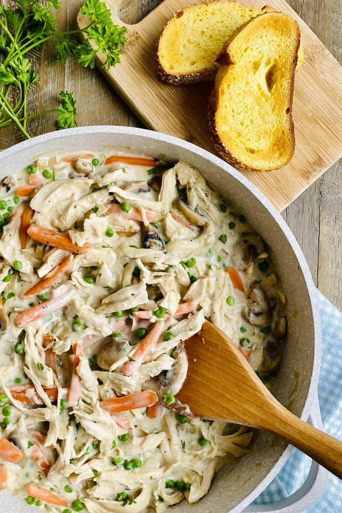 Turkey a la King ~ Easy Leftover Turkey Recipe