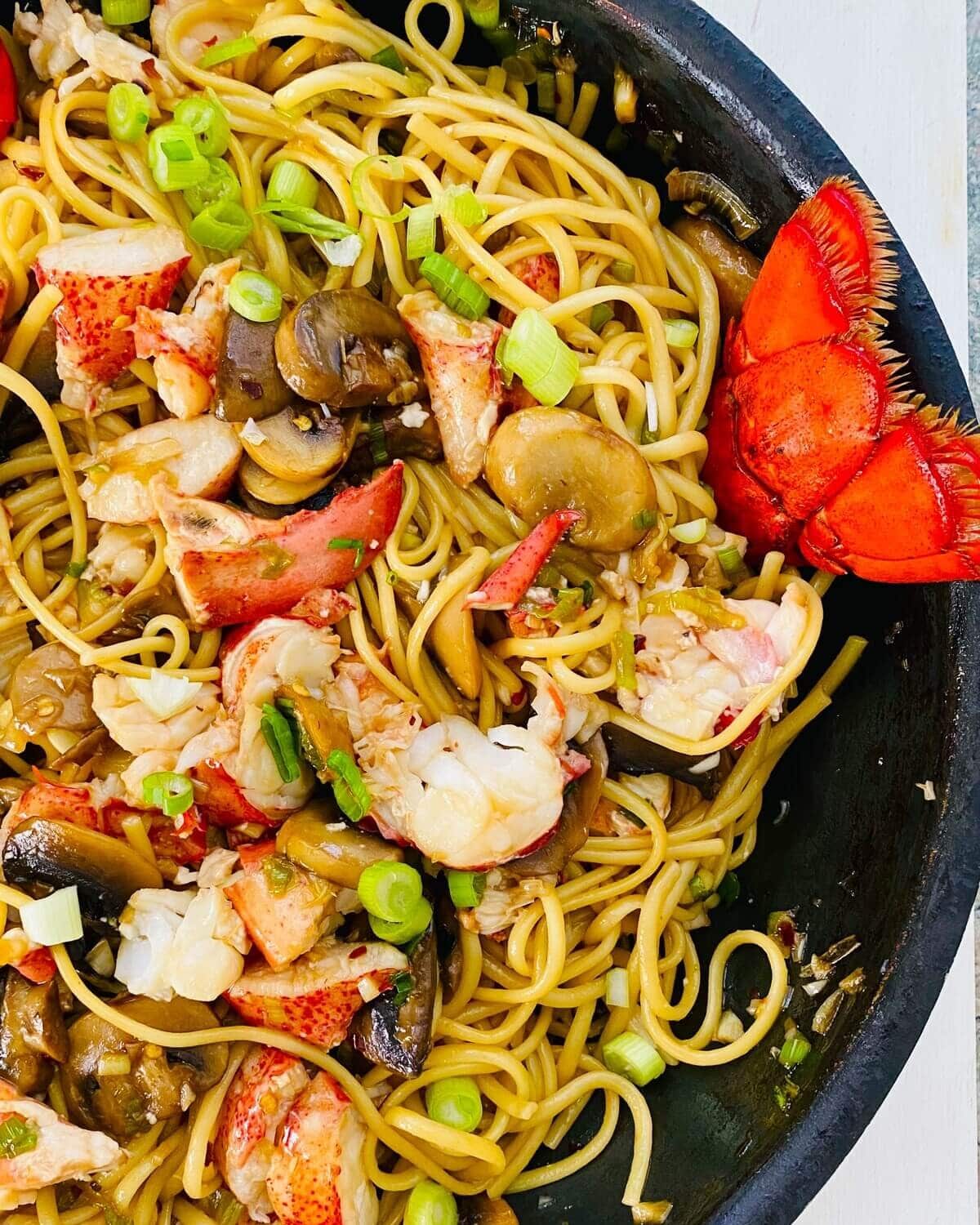 Garlic Lobster Noodles