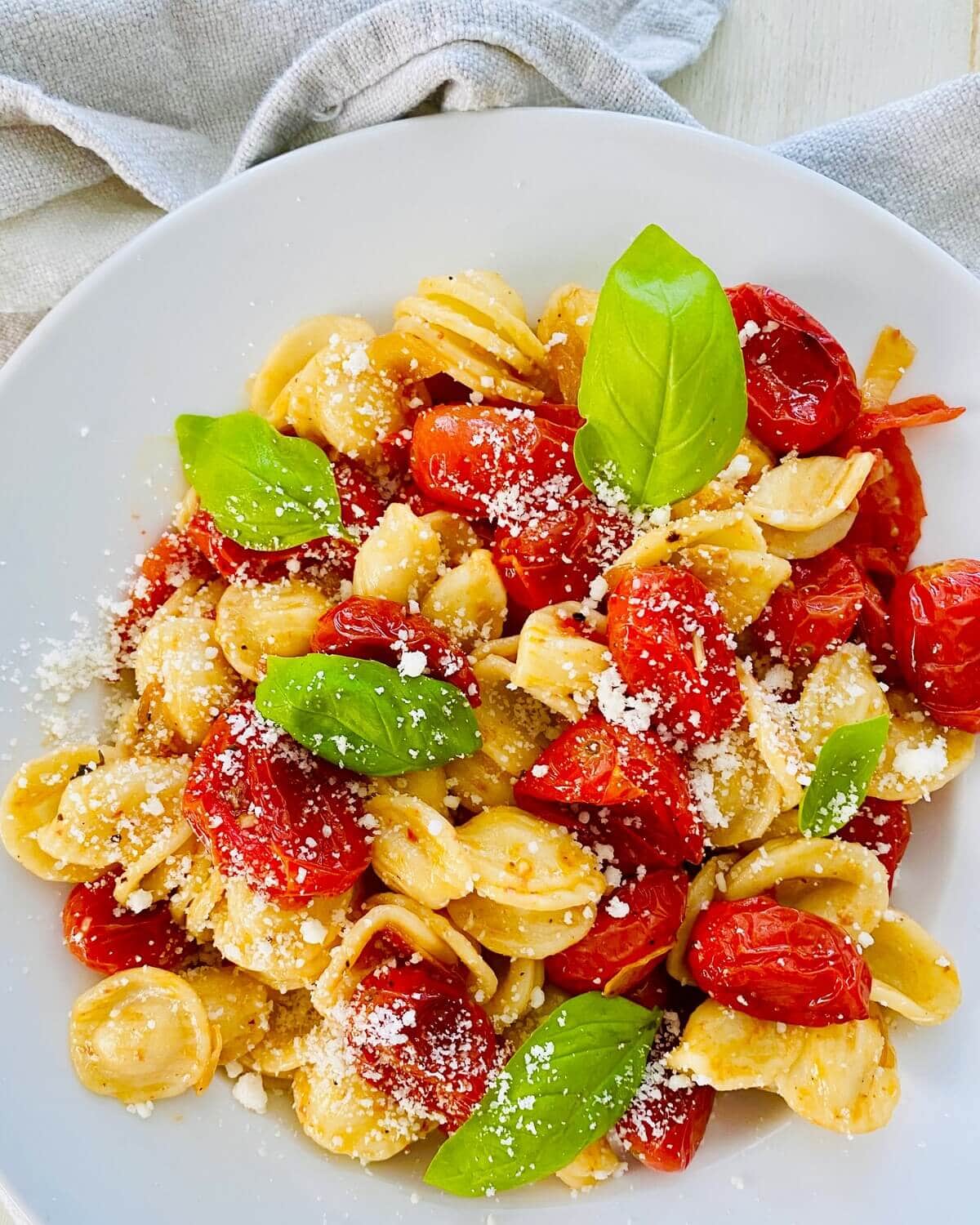 Oven Roasted Cherry Tomato Pasta