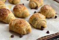 Flaky Chocolate Puff Bites