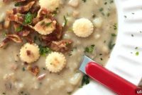 Velvety Smooth New England Clam Chowder