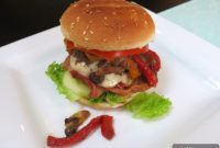 4th of July Burger Topping: Quick, Colorful and Budget-Friendly Bell Pepper and Black Bean Mix
