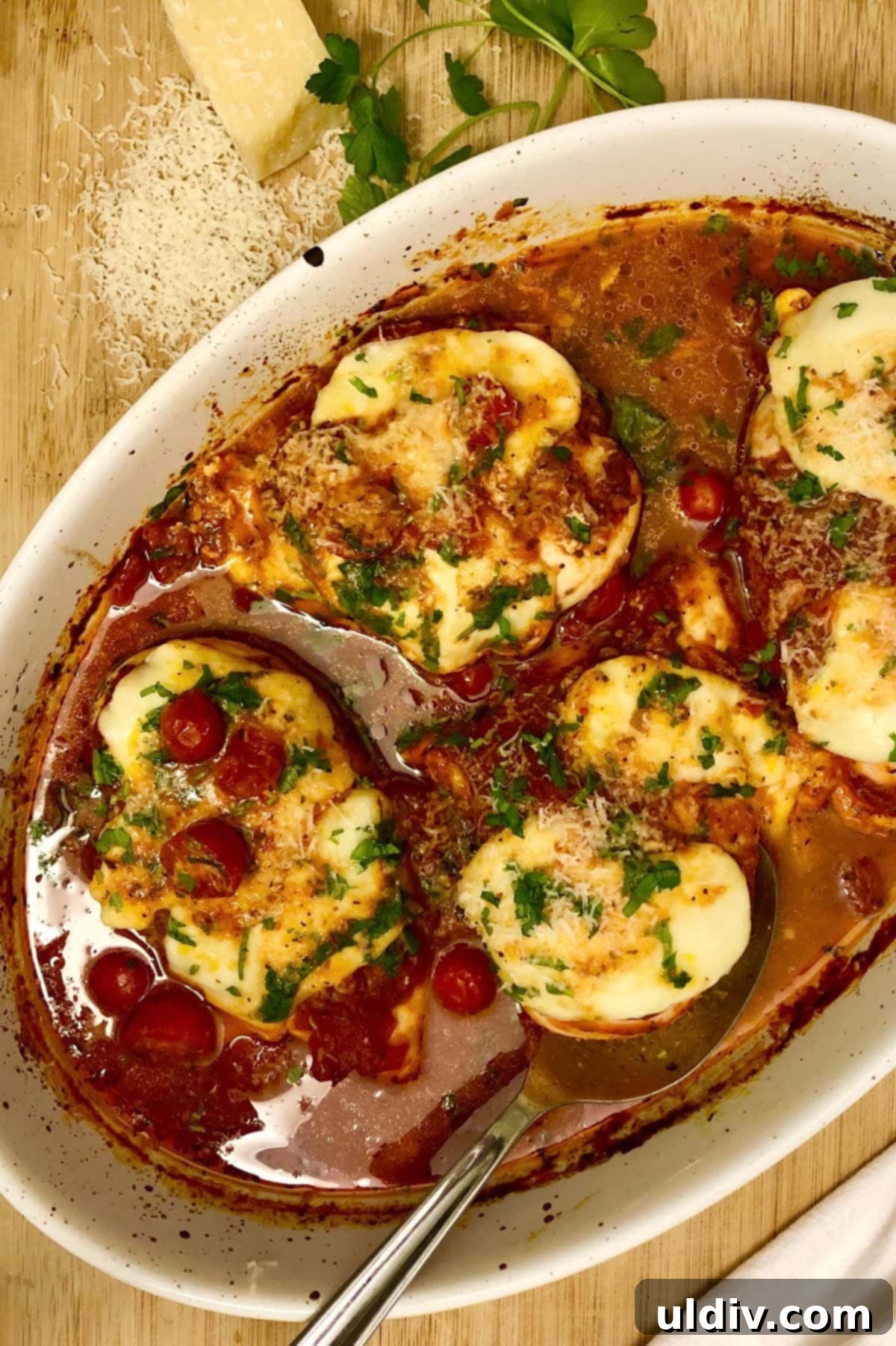 Chicken Marinara Melt 3 chicken baked in marinara with fresh mozzarella, ready to serve
