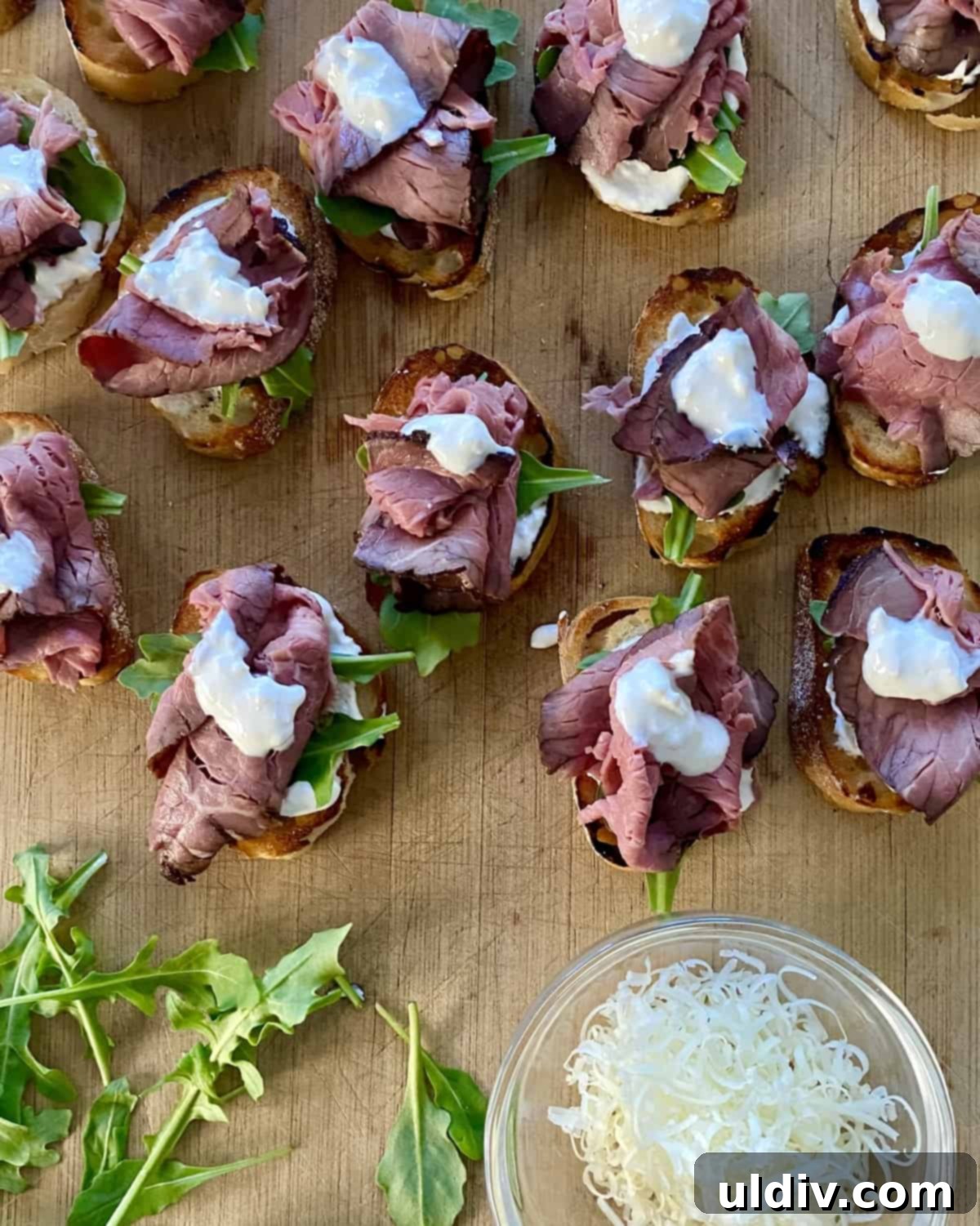 Zesty Roast Beef Crostini 6 crostini with horseradish cream and arugula