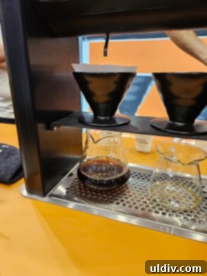 Exploring the 2024 Specialty Coffee Expo: My Takeaways 3 Crowded hall at Specialty Coffee Expo