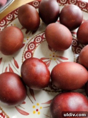 Natural Easter Egg Dyeing 4 img 20037 3