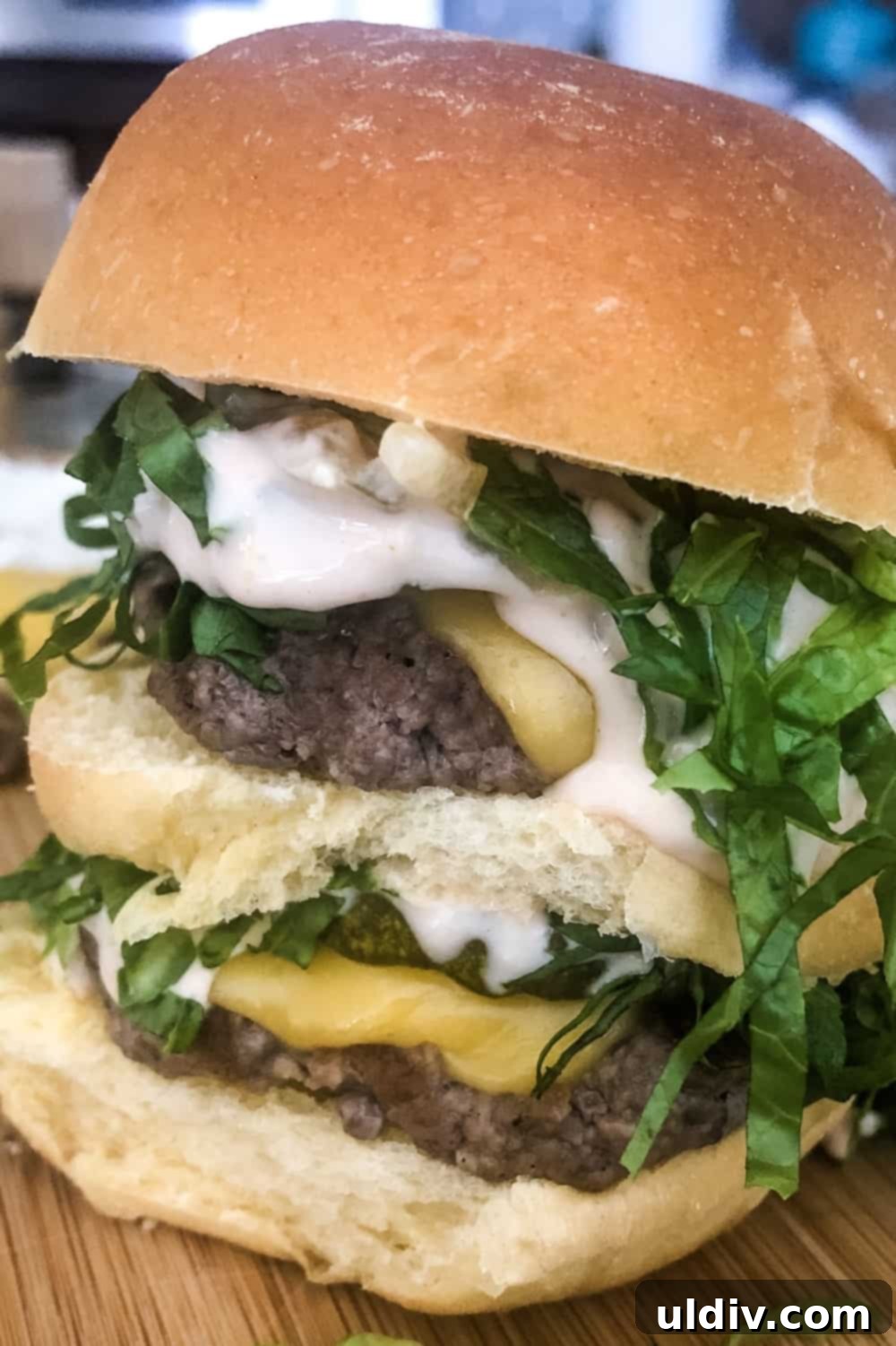 Irresistible Big Mac Sliders 2 mini Big Mac with 2 all beef patties, special sauce, lettuce, pickles, onions