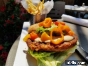 Lark in Boystown İncelemesi İşçi Bayramı Hafta Sonu Brunch'ı İçin Damak Şöleni 7 Beyond Burger at Lark Chicago