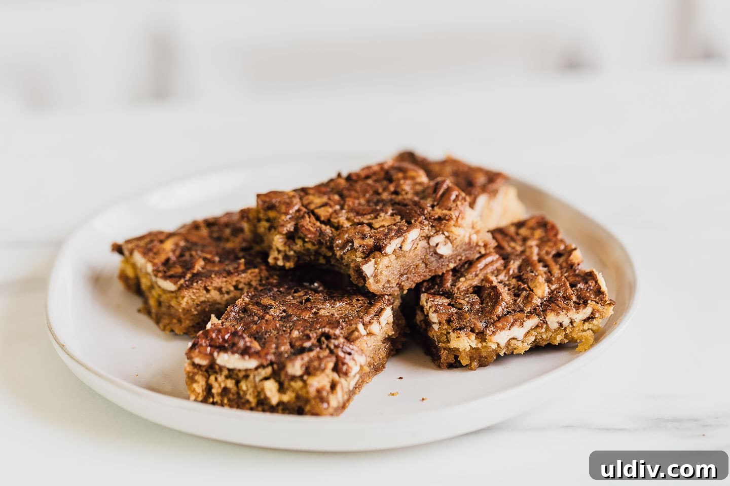 Chewy Pecan Pie Bars with Buttery Shortbread Crust 6 img 13578 5