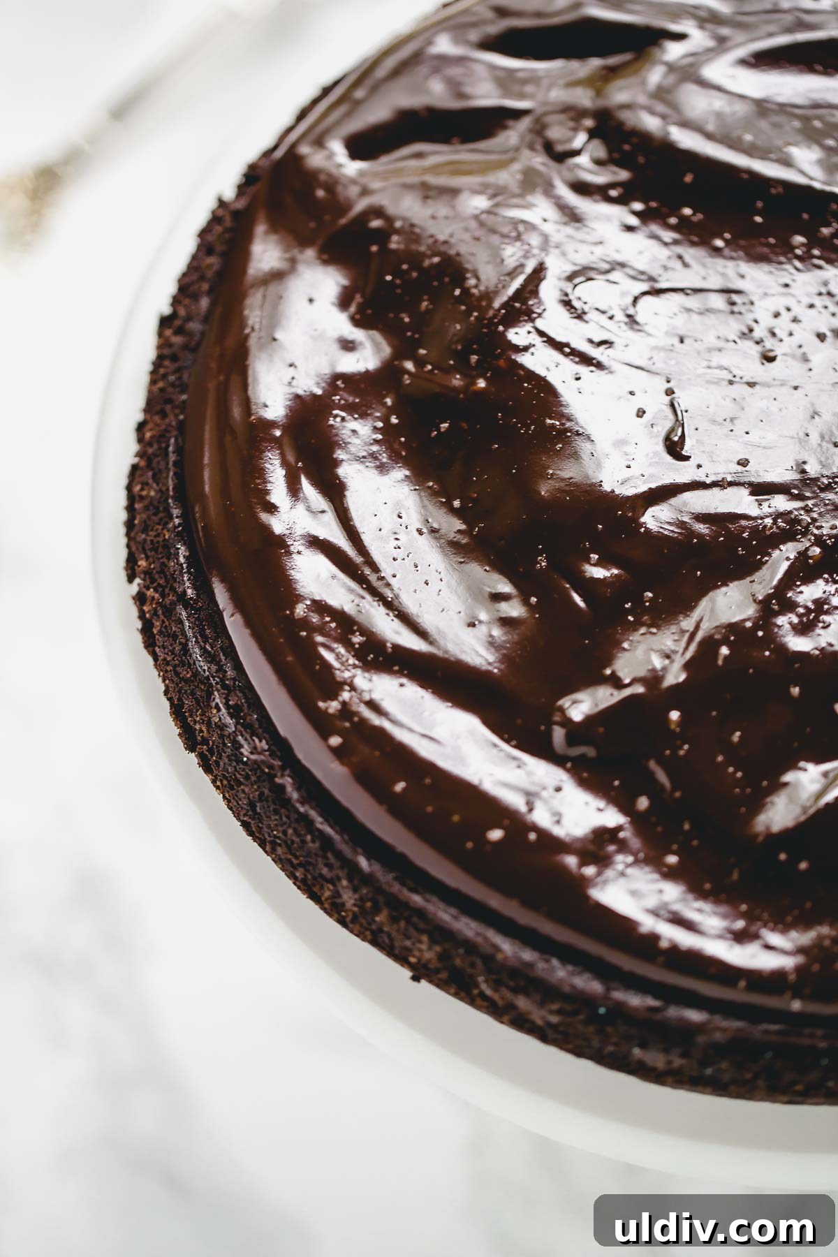 Decadent Flourless Chocolate Cake Recipe for Rich, Gluten-Free Dessert 4 img 14338 3