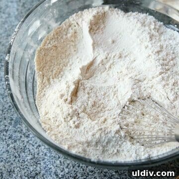 Gluten-Free Baking Flour Blend: Perfect Mix for Cakes & Bread 2 Gluten free flour blend recipe.
